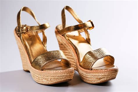 prada compensées